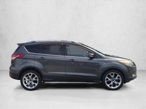 Used 2016 Ford Escape Titanium w/ Equipment Group 301A FWD image 4