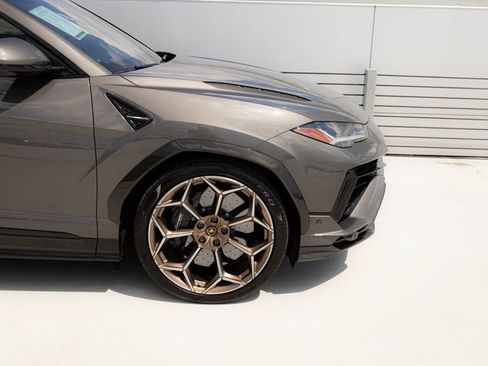 Used 2023 Lamborghini Urus Performante AWD/4WD image 47