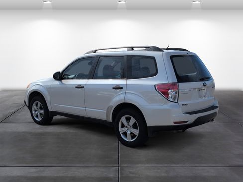 Used 2013 Subaru Forester 2.5X image 3