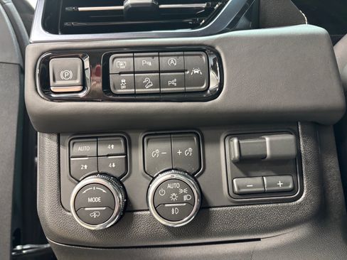 Used 2026 GMC Yukon XL AT4 Ultimate AWD/4WD image 20