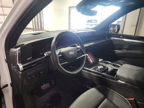 Used 2025 Cadillac Escalade Sport w/ Touring Package AWD/4WD image 9