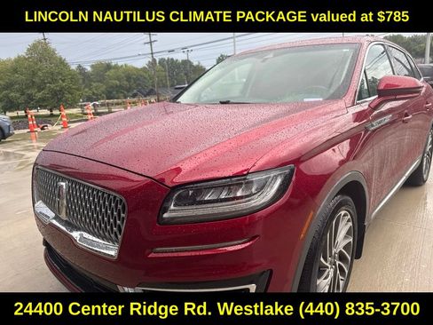 Used 2019 Lincoln Nautilus Select AWD/4WD image 3