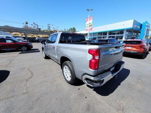 Used 2024 Chevrolet Silverado 1500 LTZ AWD/4WD image 6