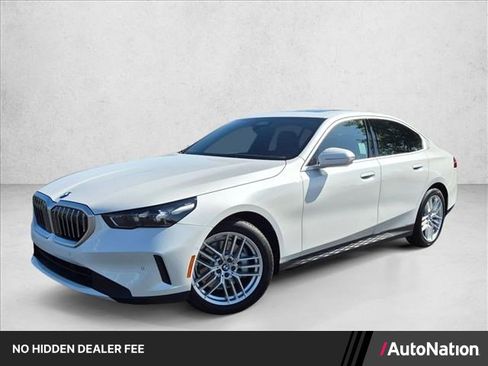 Used 2024 BMW 530i xDrive w/ Convenience Package AWD/4WD image 1