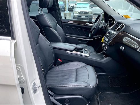 Used 2014 Mercedes-Benz GL 450 4MATIC image 10