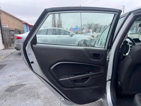 Used 2019 Ford Fiesta SE image 21