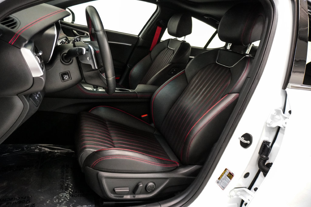 Used 2023 Genesis G70 2.0T w/ Sport Prestige Package RWD image 6