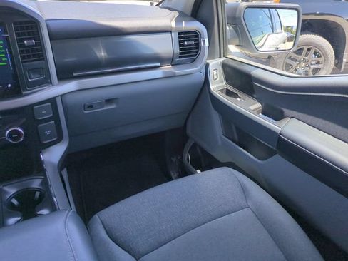 Used 2024 Ford F150 Lightning XLT AWD/4WD image 18