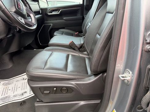 Used 2025 GMC Sierra 1500 SLT AWD/4WD image 13
