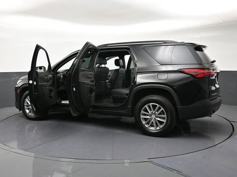 Certified 2023 Chevrolet Traverse LT w/ Rear Camera Mirror Package AWD/4WD image 35