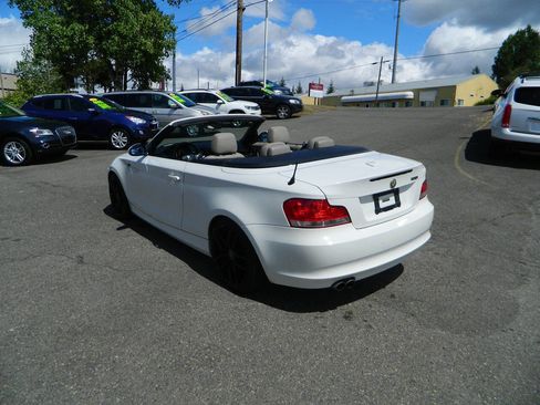 Used 2009 BMW 128i Convertible RWD image 6
