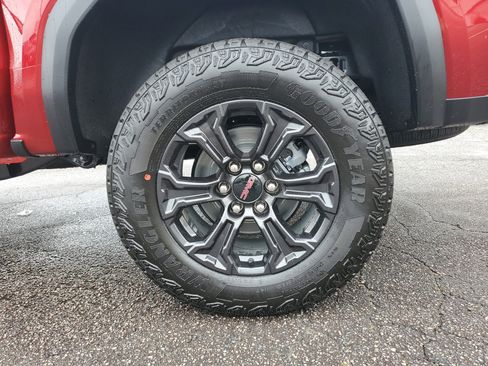 New 2025 GMC Canyon Elevation w/ Convenience Package image 9