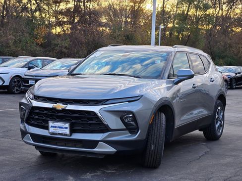 Certified 2024 Chevrolet Blazer LT w/ Convenience Package image 4