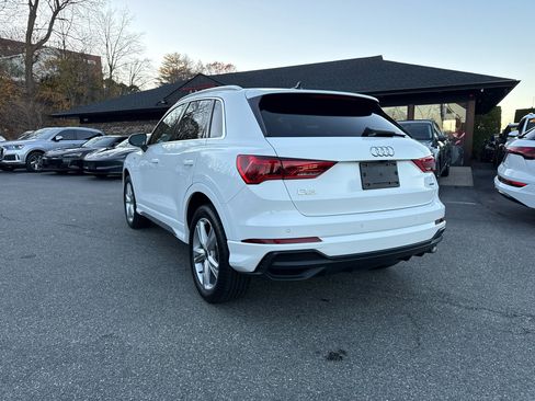 Used 2022 Audi Q3 2.0T Premium w/ Convenience Package image 9