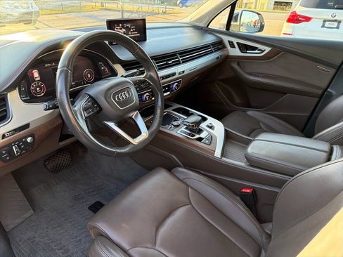 Used 2019 Audi Q7 3.0T Prestige w/ Prestige Package image 9