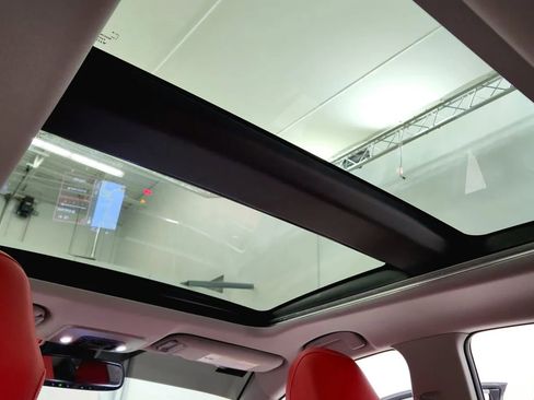 Used 2021 Toyota Camry XSE w/ Navigation Package image 35