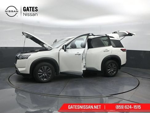 Used 2024 Nissan Pathfinder SV AWD/4WD image 51