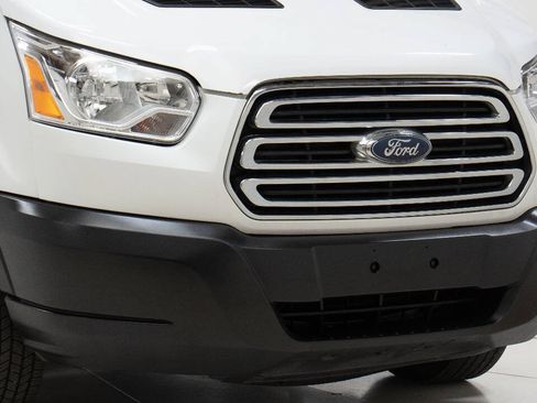 Used 2019 Ford Transit 350 XLT RWD image 10