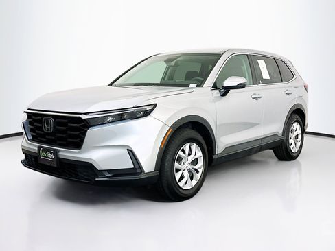 Used 2025 Honda CR-V LX image 3