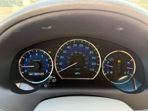 Used 2009 Toyota Sienna XLE image 36