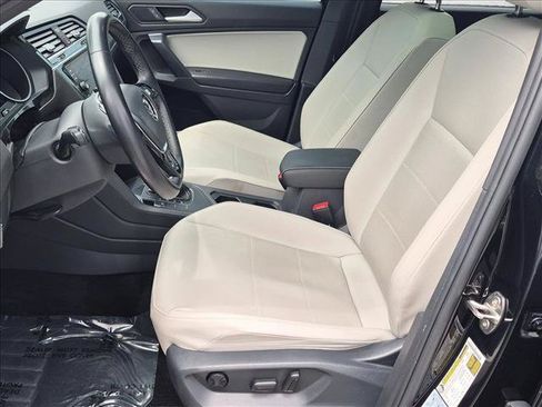 Used 2021 Volkswagen Tiguan SE R-Line FWD image 16
