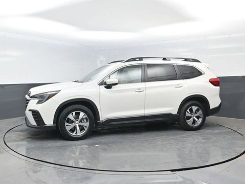 Used 2025 Subaru Ascent Premium AWD/4WD image 4