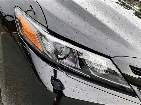 Used 2024 Toyota Camry SE FWD image 28