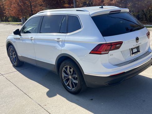 Certified 2023 Volkswagen Tiguan SE image 8