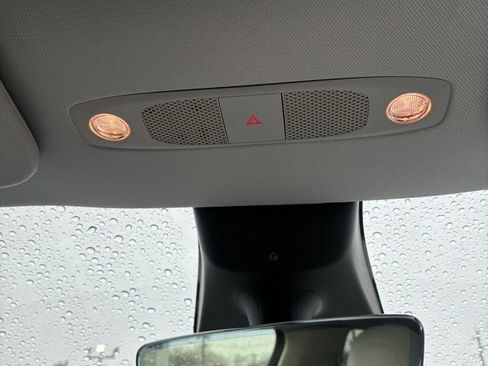 Used 2022 Tesla Model Y Performance image 30