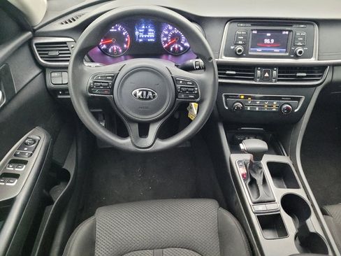 Used 2017 Kia Optima LX FWD image 22