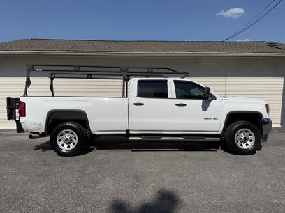 Used 2016 GMC Sierra 3500 4x4 Crew Cab w/ Sierra Convenience Package