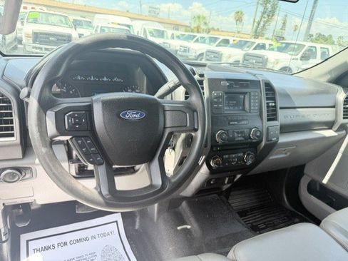 Used 2018 Ford F250 XL w/ Power Equipment Group RWD image 18