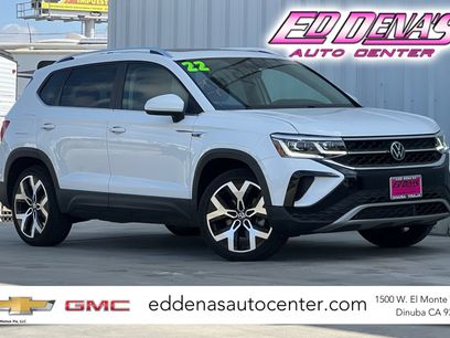 Used 2022 Volkswagen Taos SEL w/ Panoramic Sunroof Package