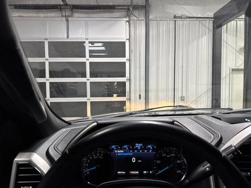Used 2022 Ford F250 Lariat w/ Lariat Value Package AWD/4WD image 7