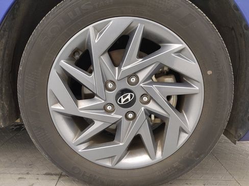 Used 2024 Hyundai Elantra SEL image 31