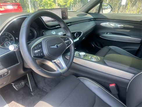 Used 2024 Genesis GV70 3.5T Sport image 9
