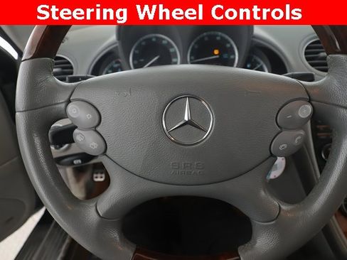 Used 2007 Mercedes-Benz SL 550 image 4