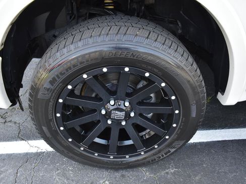 Used 2015 Ford F150 Platinum image 33