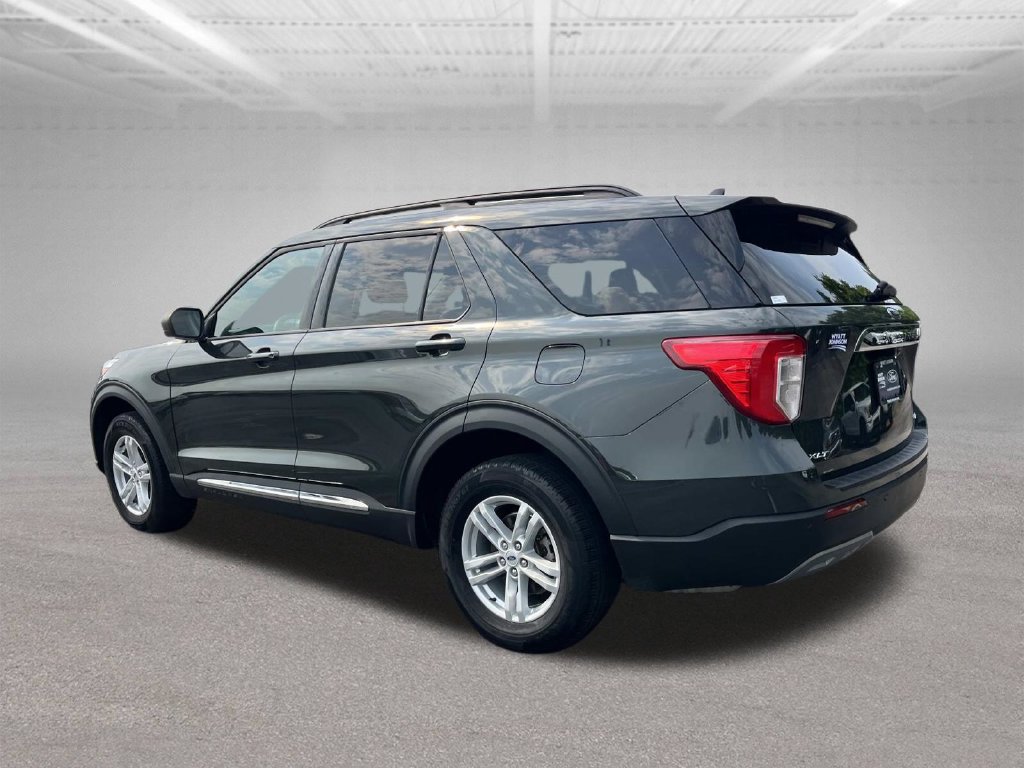 Used 2024 Ford Explorer XLT w/ Equipment Group 202A AWD/4WD image 6