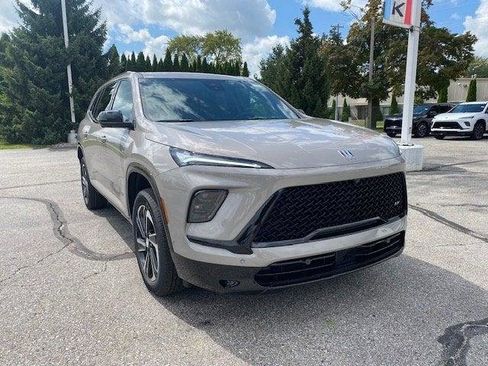 New 2026 Buick Enclave Sport Touring w/ Super Cruise Package image 9