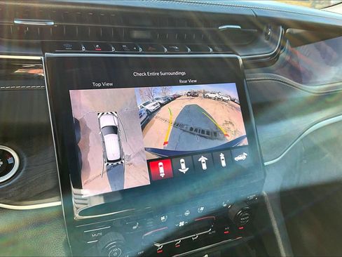 Used 2022 Jeep Grand Cherokee Limited 4xe w/ Luxury Tech Group II image 30