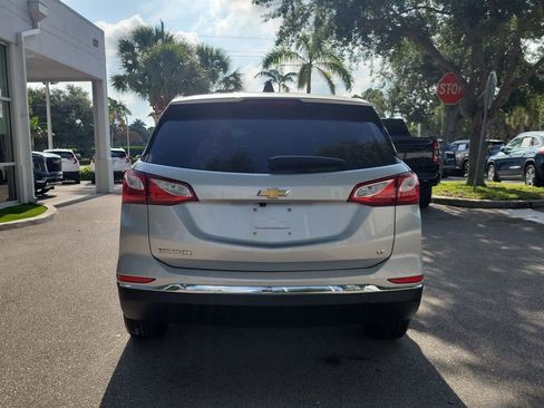 Used 2021 Chevrolet Equinox LT FWD image 4