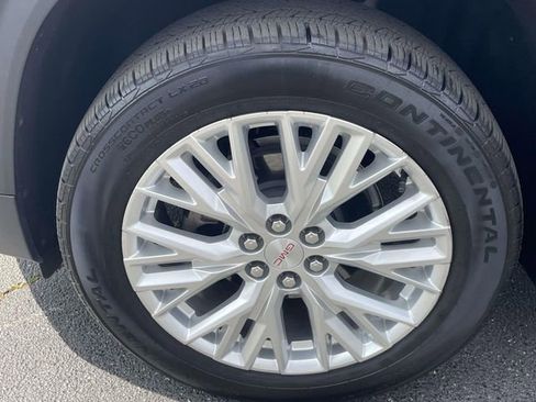 Certified 2025 GMC Acadia Elevation w/ Elevation Premium Package image 8