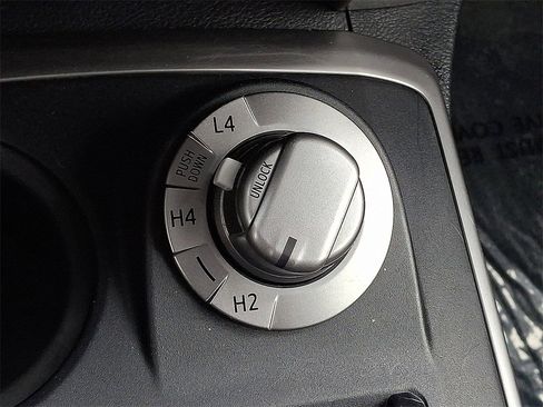 Used 2017 Toyota 4Runner SR5 image 21