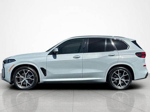 Used 2024 BMW X5 xDrive40i w/ M Sport Package AWD/4WD image 2