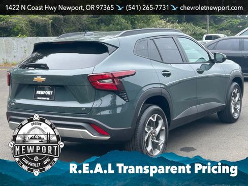 New 2026 Chevrolet Trax LT w/ LT Convenience Package FWD image 5