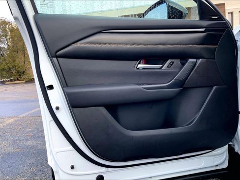 Used 2025 MAZDA CX-50 AWD 2.5 Hybrid w/ Weather Package image 21