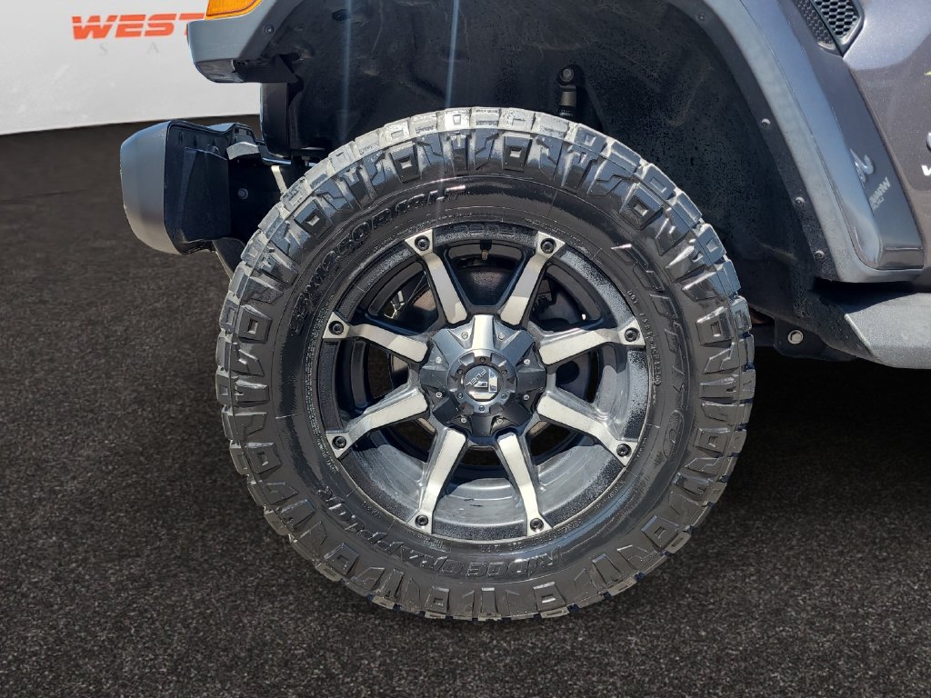 Used 2020 Jeep Wrangler Unlimited Sahara AWD/4WD image 14