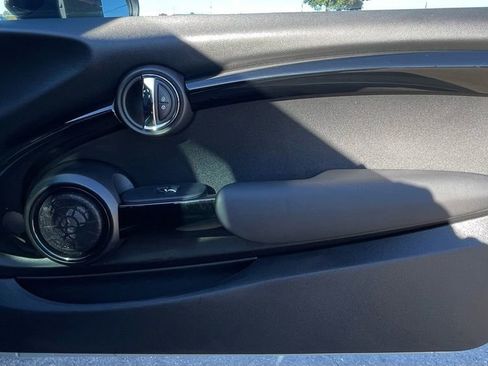 Used 2020 MINI Cooper S image 35