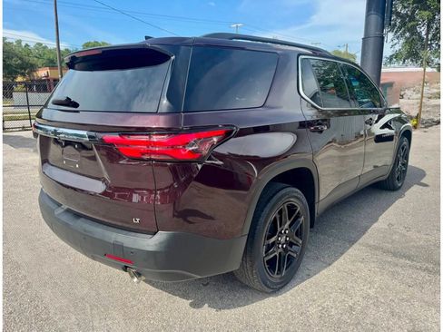 Used 2022 Chevrolet Traverse LT FWD image 4